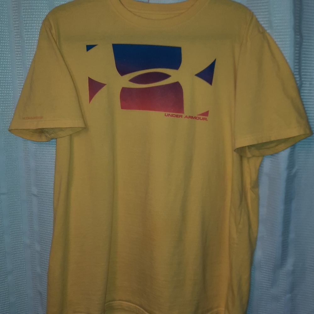 Under Armour Men's T-shirt